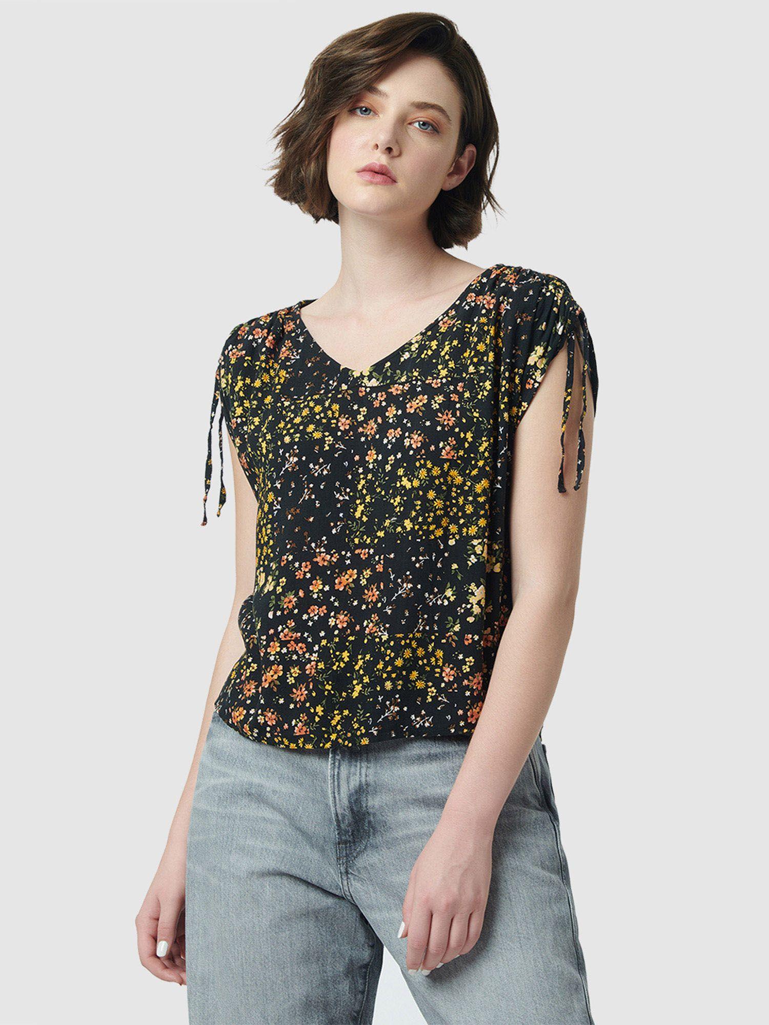 alicia floral aop top with ruching detail