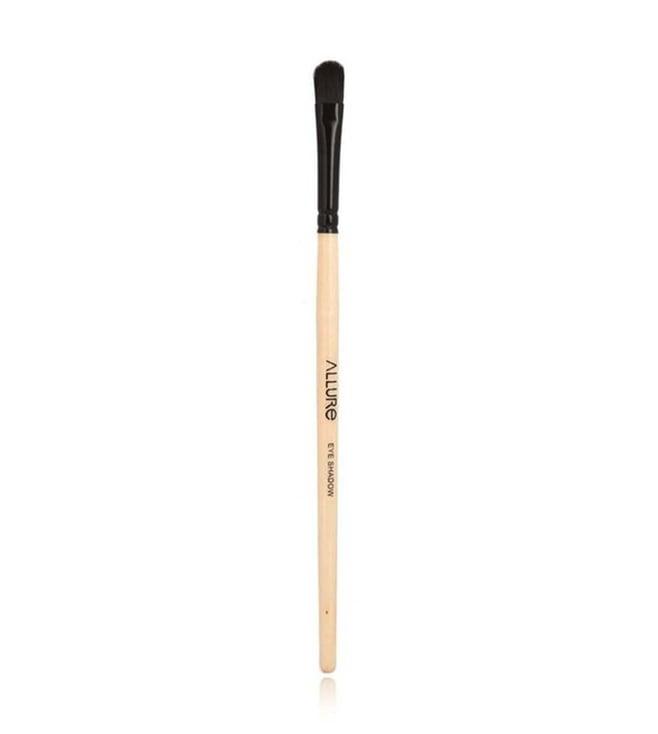 allure classic eye shadow makeup brush