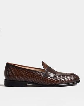 almond-toe slip-on formal shoes