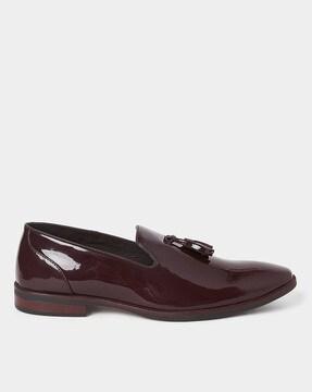 almond-toe formal loafers with tassels