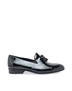 almond-toe slip-on formal shoes