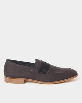 almond-toe suede formal mocassins