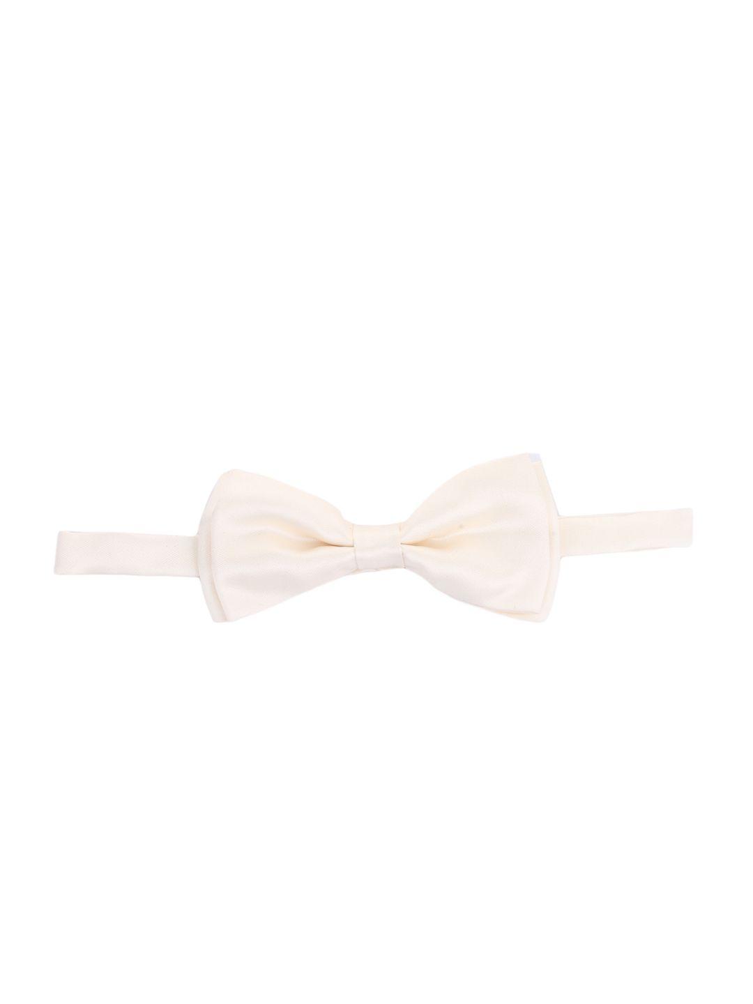 alvaro castagnino cream-coloured bow tie