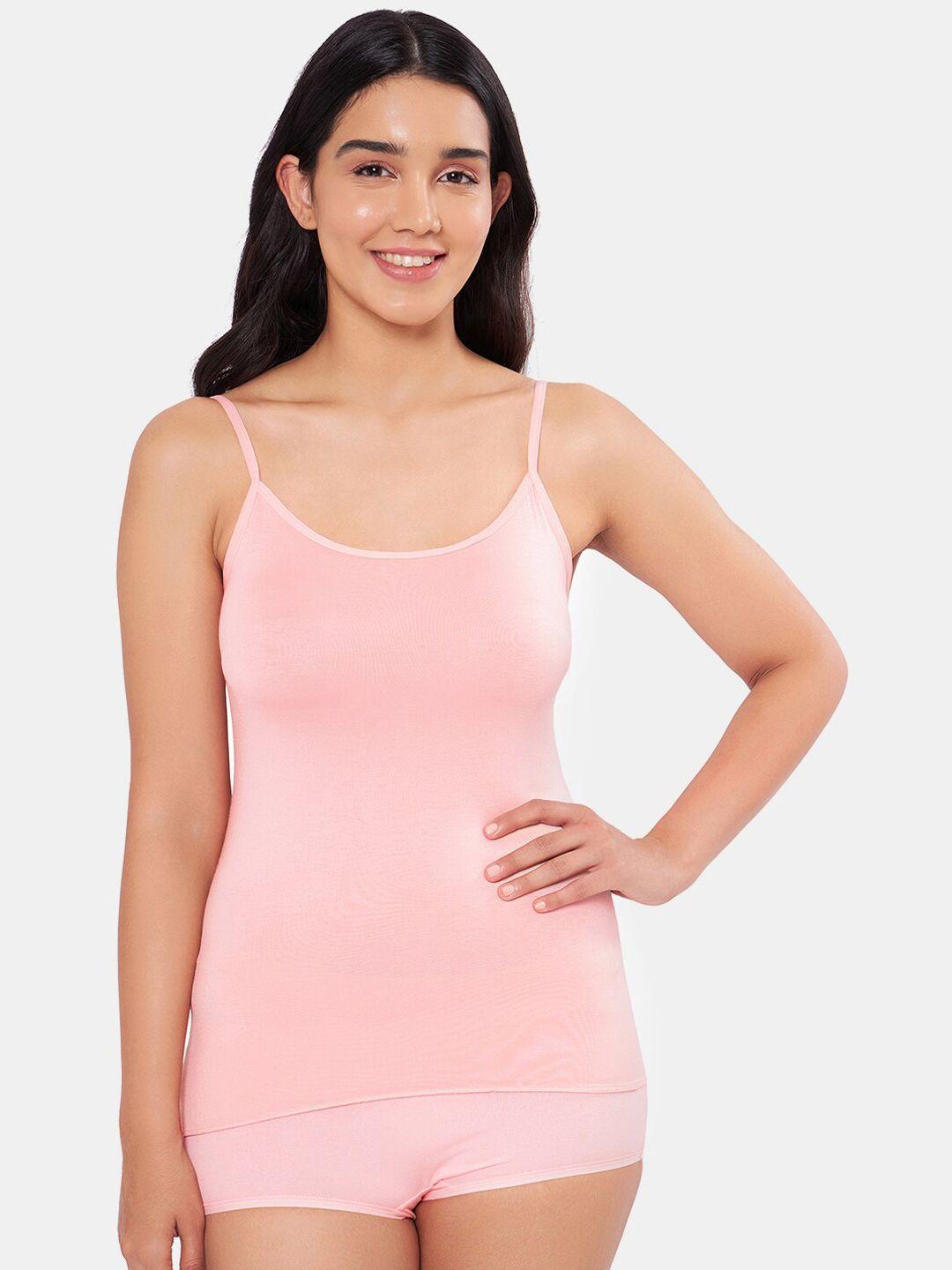 amante solid sleeveless round neck camisole