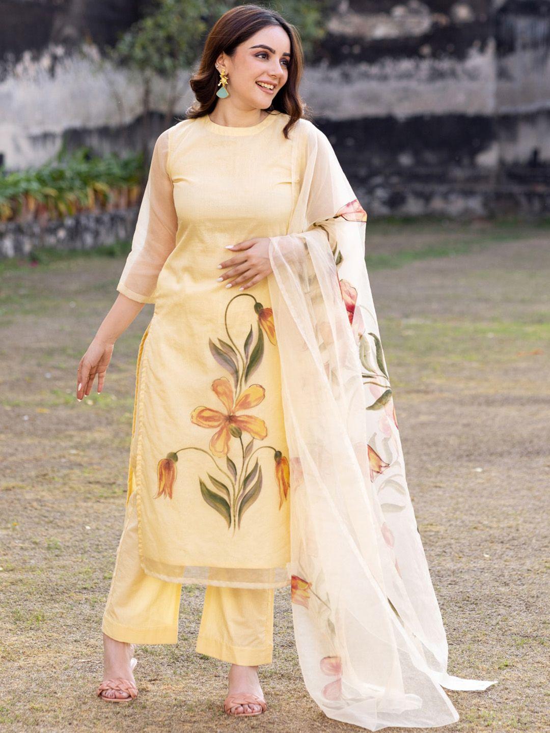 ambraee women cream-coloured floral printed regular kurta with palazzos & with dupatta