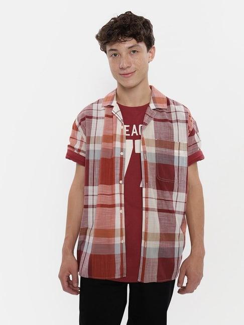 american eagle outfitters red cotton regular fit checks shirt