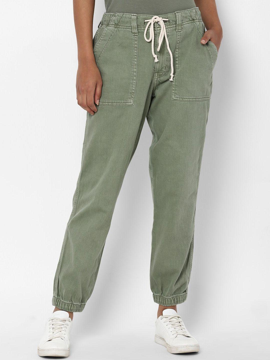 american eagle outfitters women green solid slim fit jogger track pant