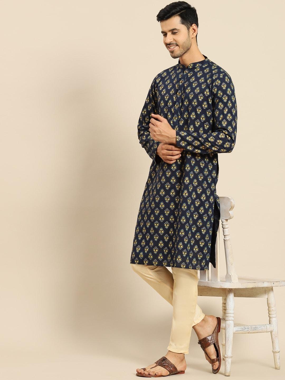 amodh by kisah men navy blue ethnic motifs printed kurta with trousers