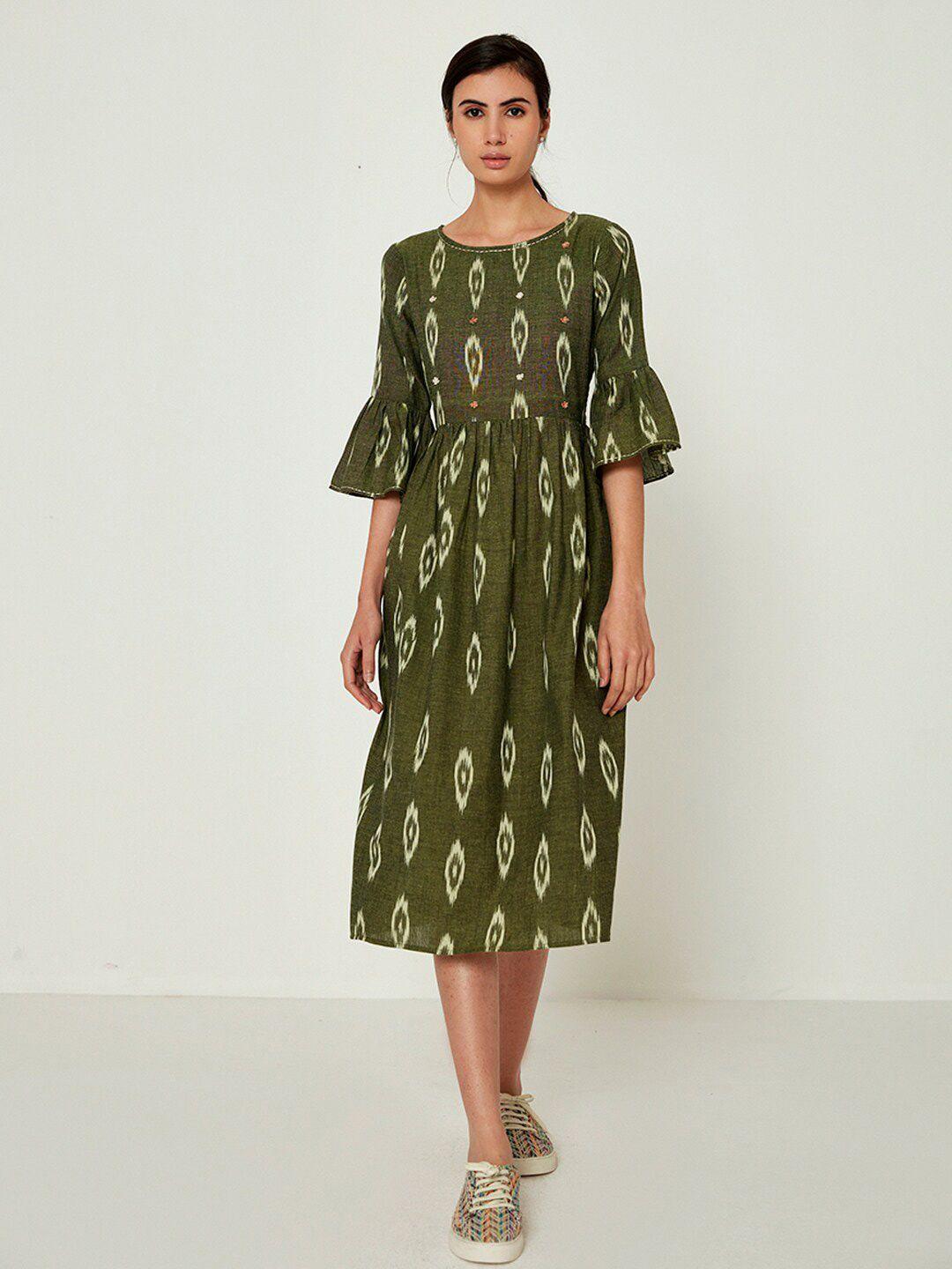 ancestry geometric printed round neck bell sleeves fit & flare dress