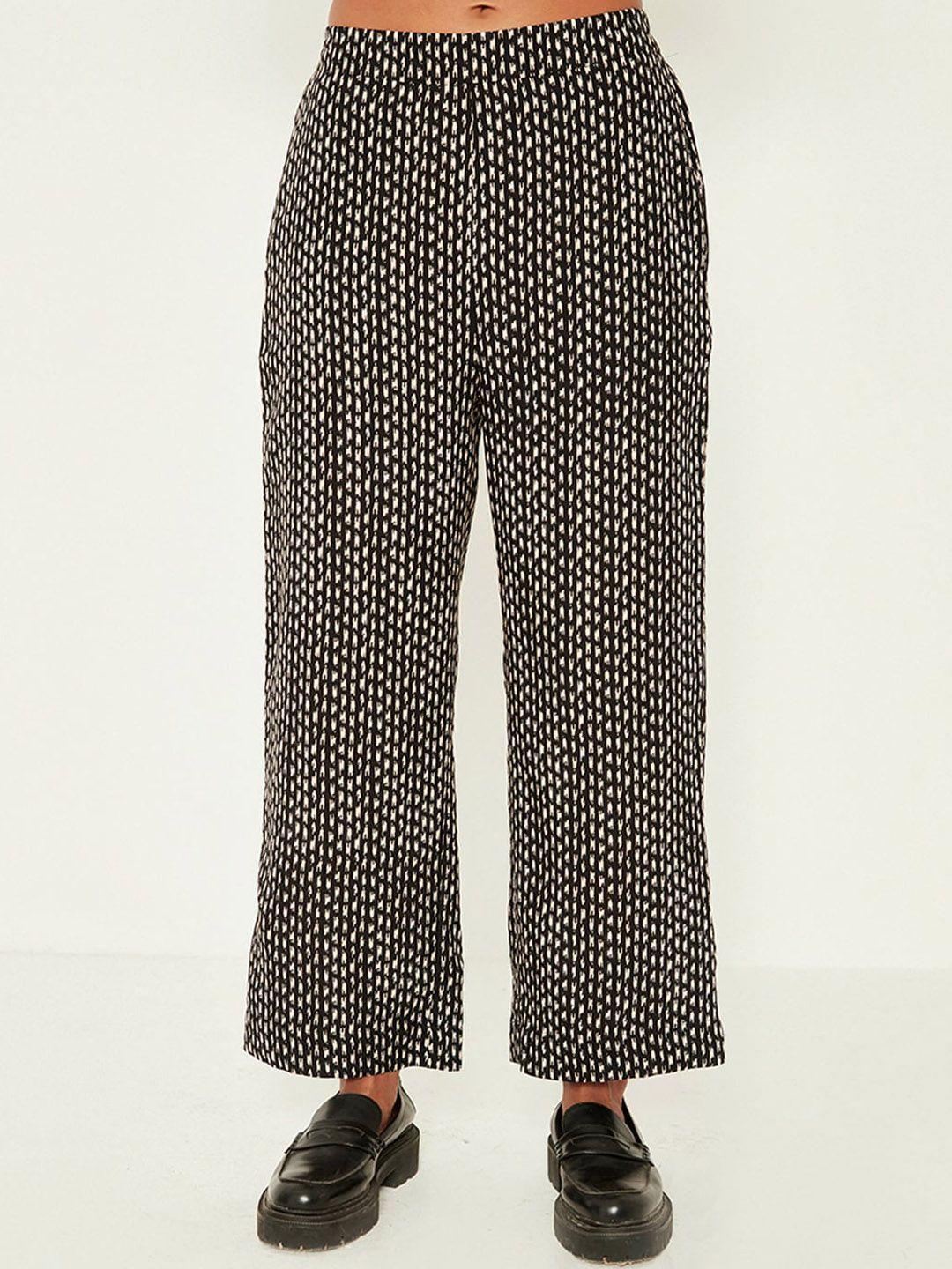 ancestry women printed straight fit parallel trousers