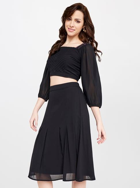 and black square neck crop top & skirt