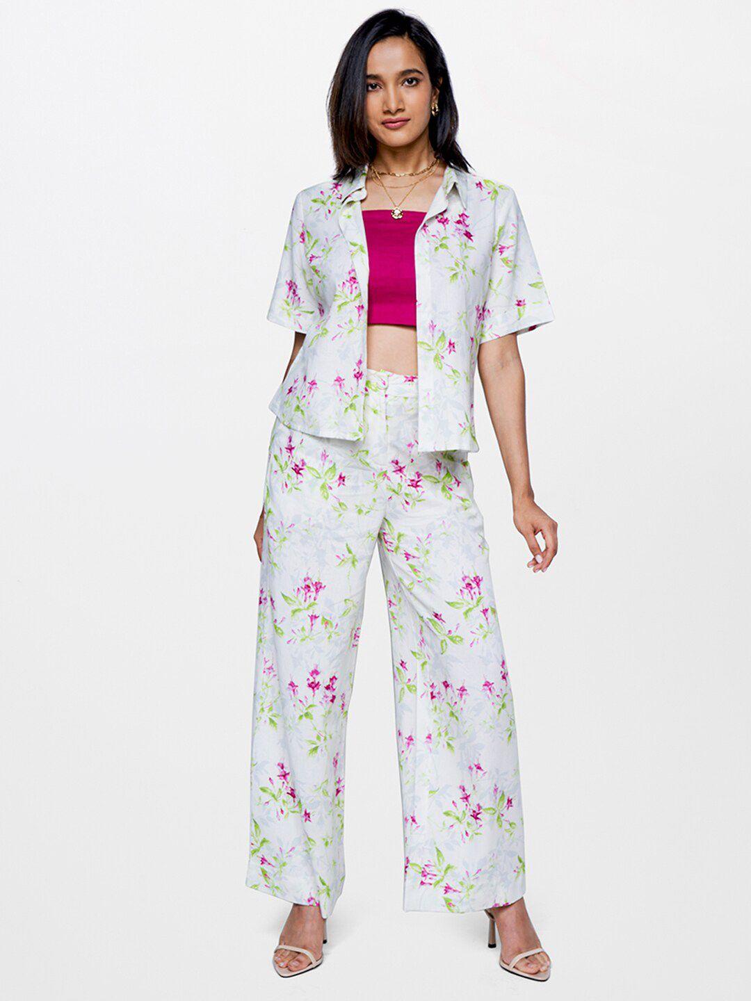 and printed shirt collar top with trousers