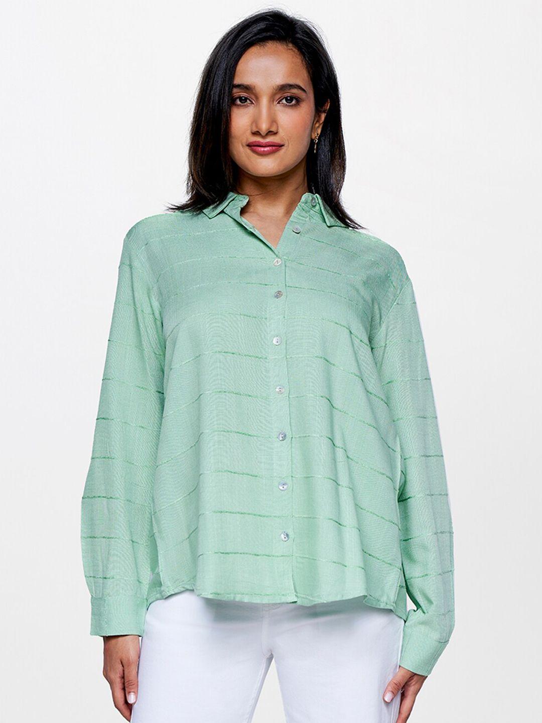 and striped cuffed sleeves shirt style top