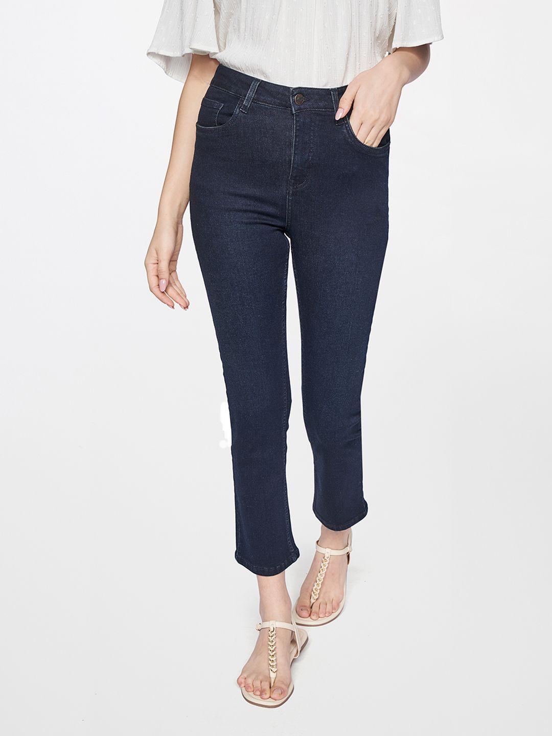 and women blue straight fit jeans