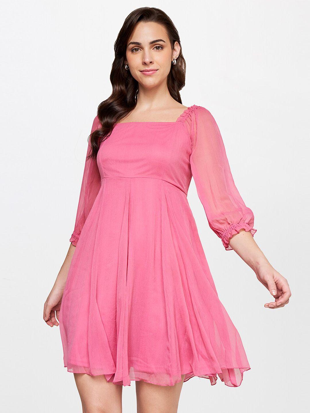 and women pink square neck dress