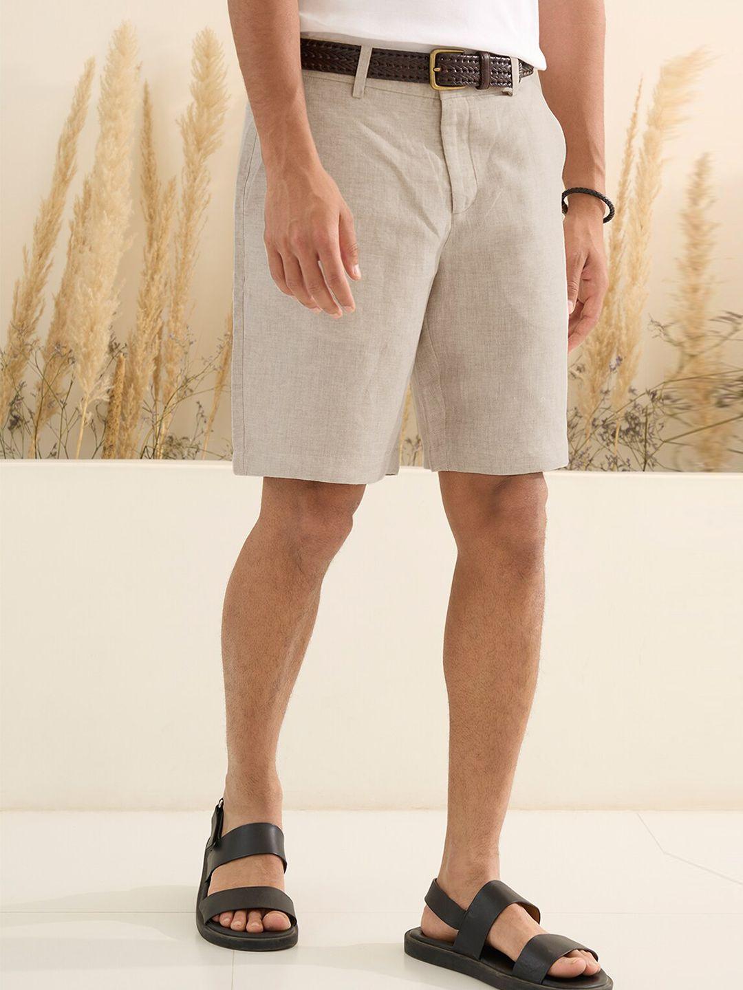 andamen men mid-rise linen shorts