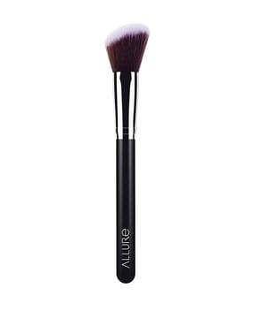 angle contour brush (126)