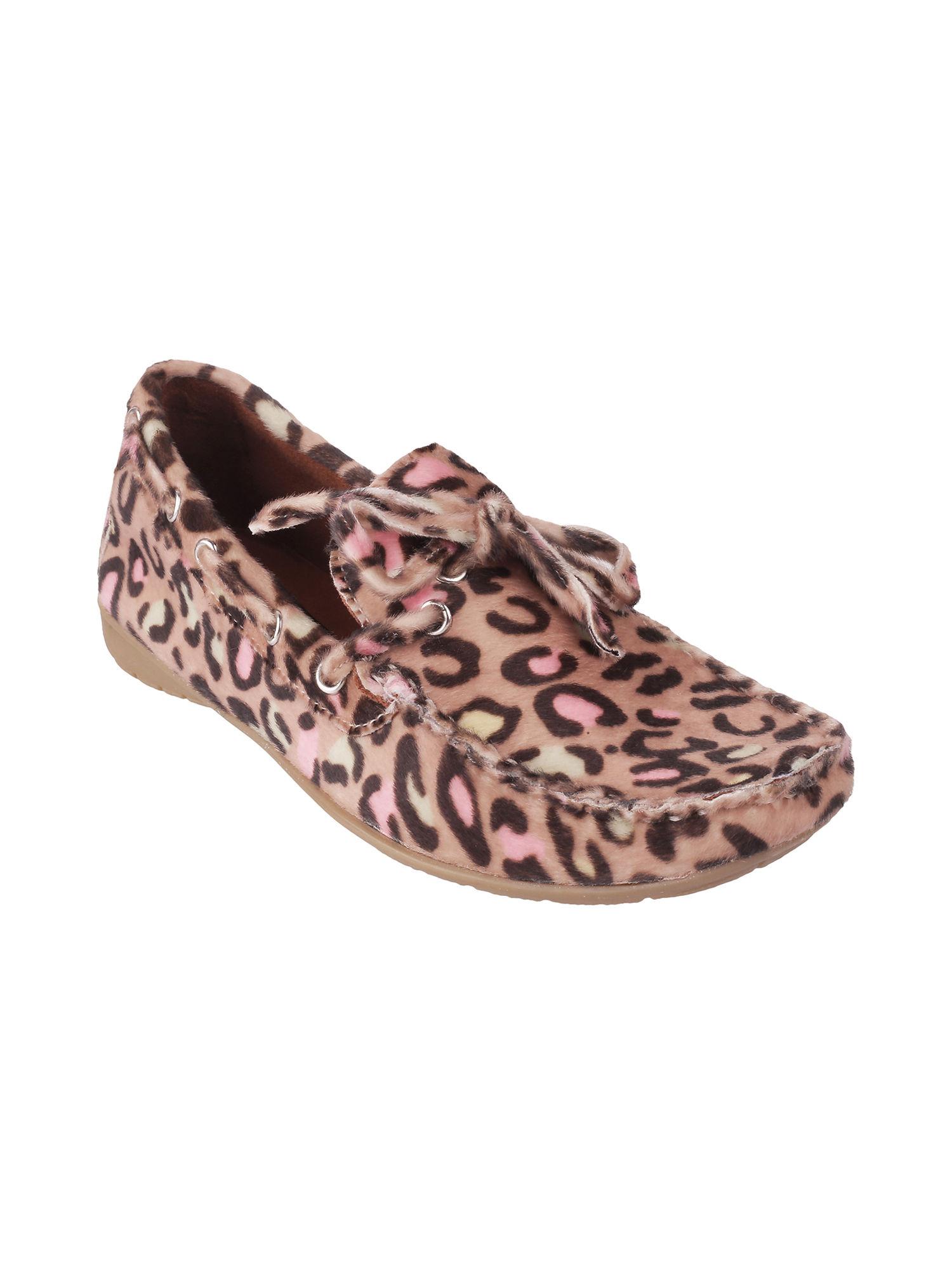 animal print detailing loafers