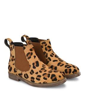 animal print round-toe ankle length boots