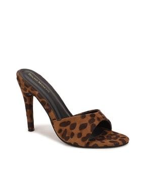 animal print slip-on pumps