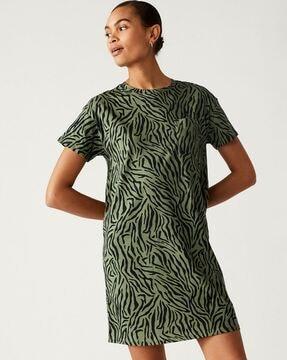 animal print t-shirt dress with patch pocket