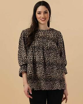 animal print tailored fit top