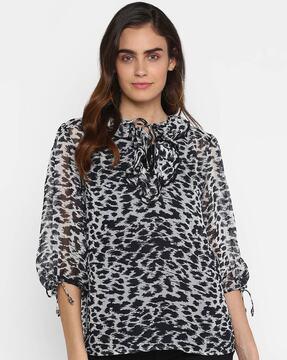 animal print top with tie-up