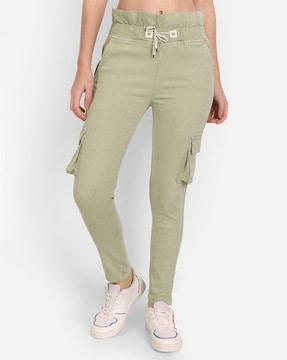 ankle-length cargo pants with drawstring