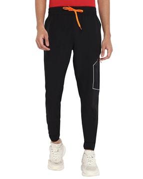 ankle-length joggers with contrast drawstrings