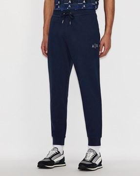 ankle-length joggers with drawstring waistband