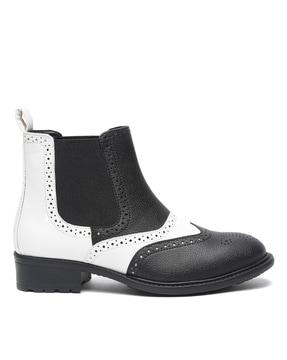 ankle-length boots with pu upper