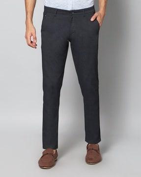 ankle-length flat-front trousers