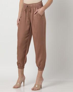 ankle-length jogger pants with insert pockets