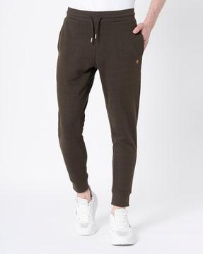 ankle-length joggers with drawstrings