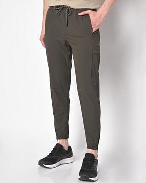 ankle-length mid-rise joggers