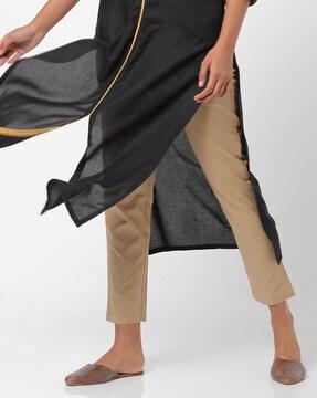 ankle-length mid-rise pants