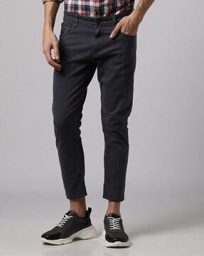 ankle-length skinny jeans