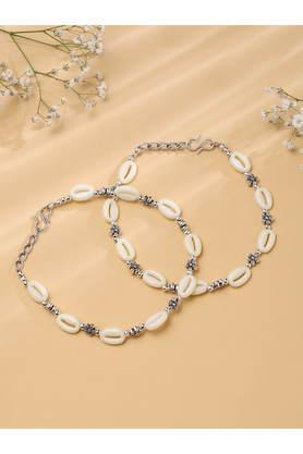 anklet with shell and silver plated flower