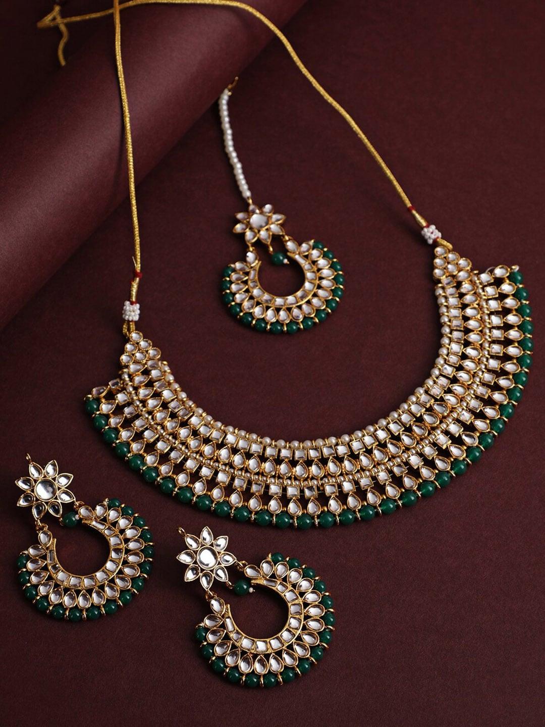 anouk gold-toned & green gold-plated vilandi kundan-studded choker jewellery set