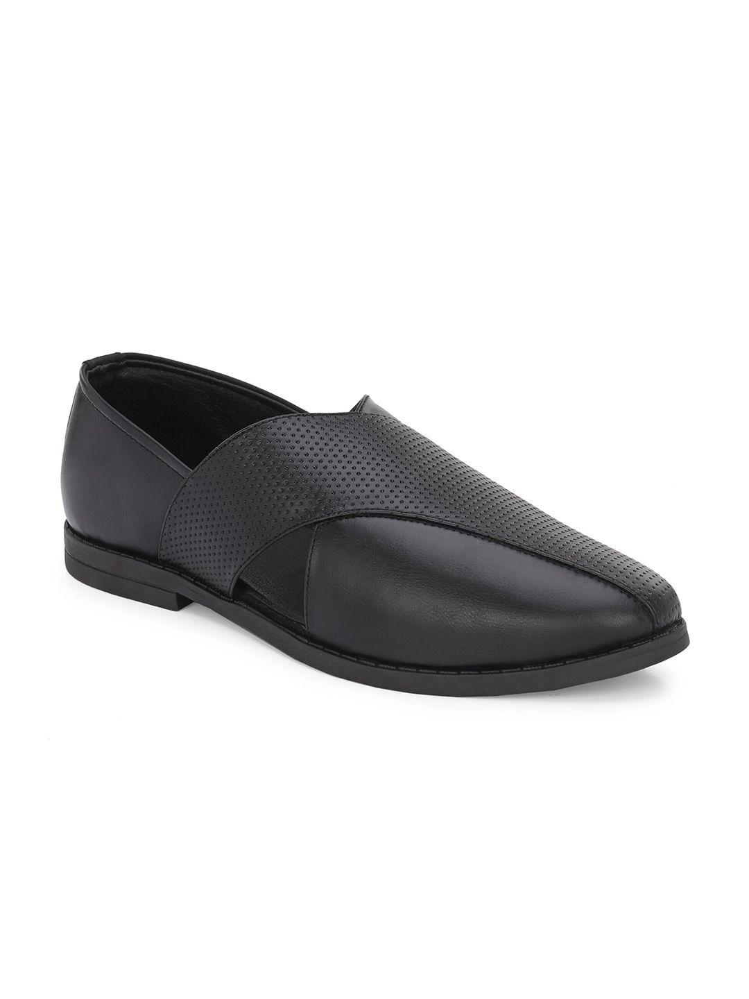 anouk men black textured shoe-style sandals