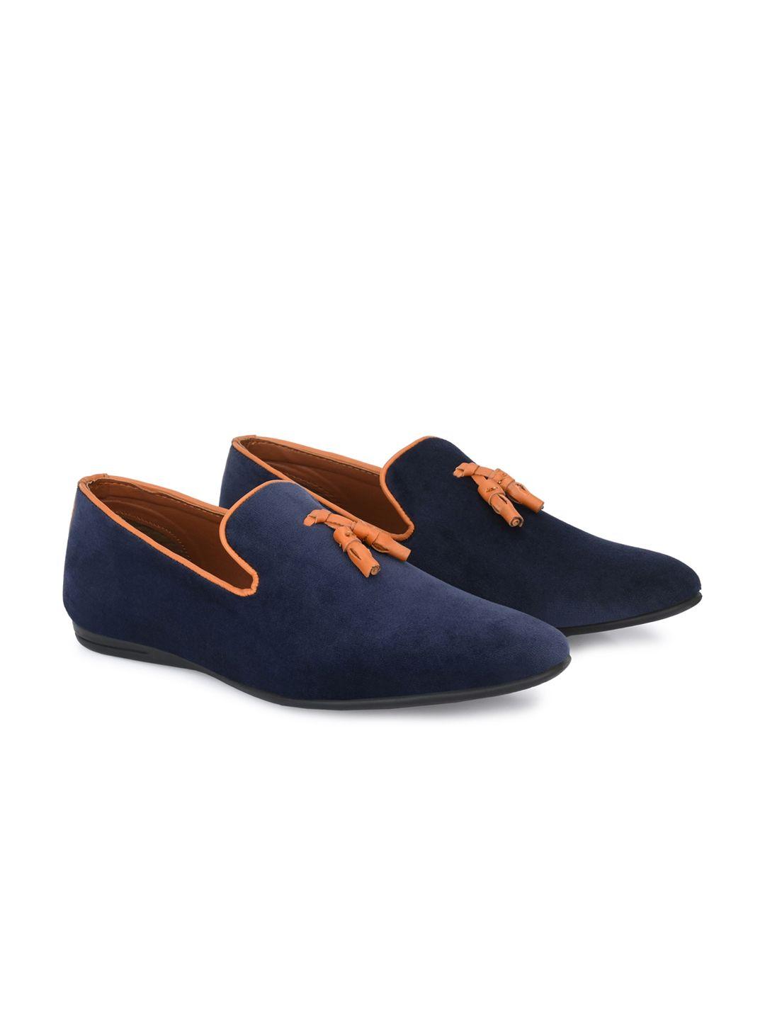 anouk men blue solid suede slip-on sneakers with piping