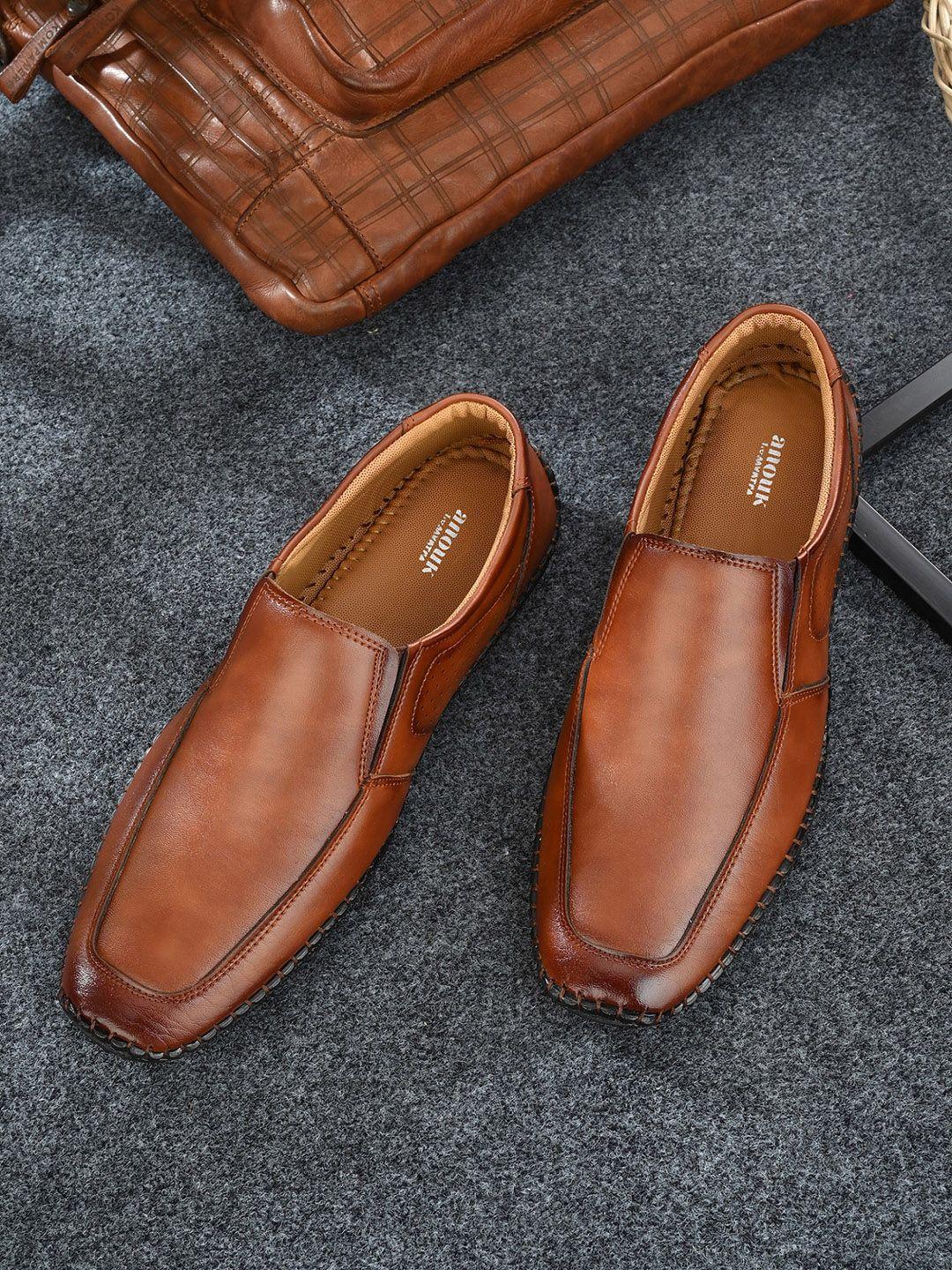 anouk men solid loafers