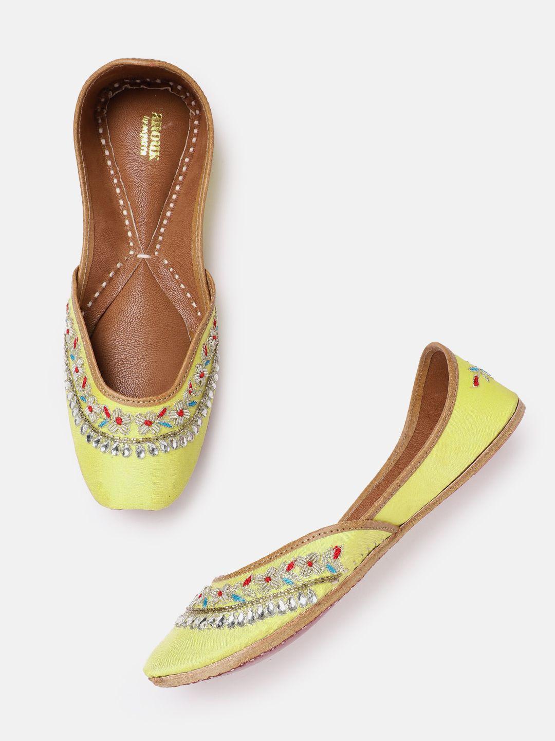 anouk women embellished handcrafted mojaris