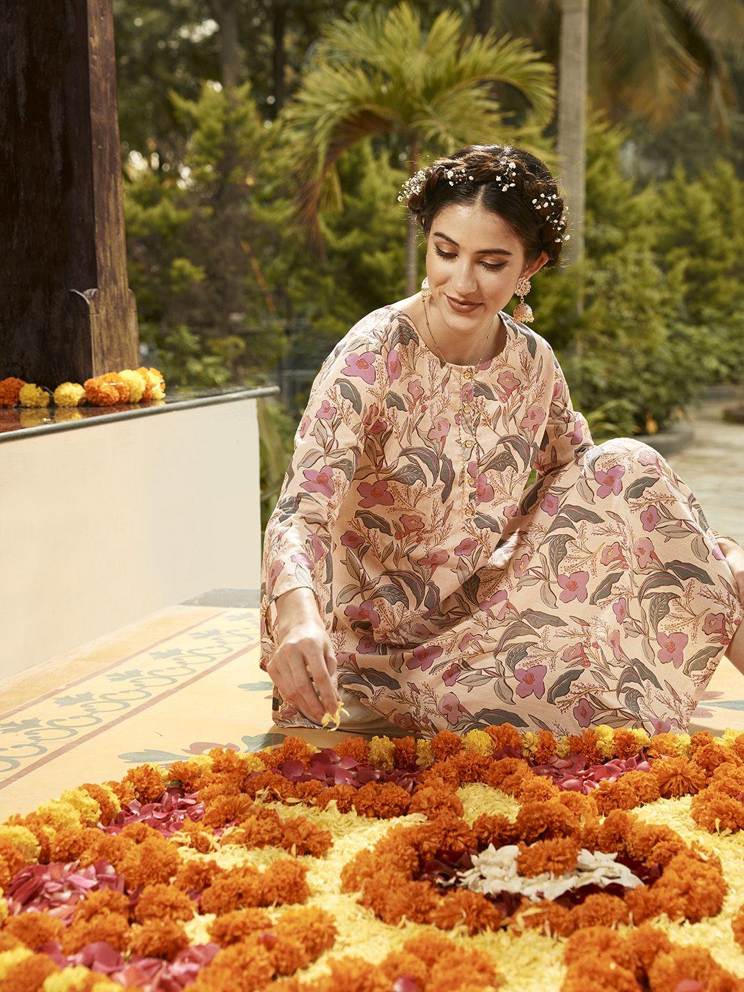 anouk women peach-coloured & grey floral printed pure cotton straight kurta