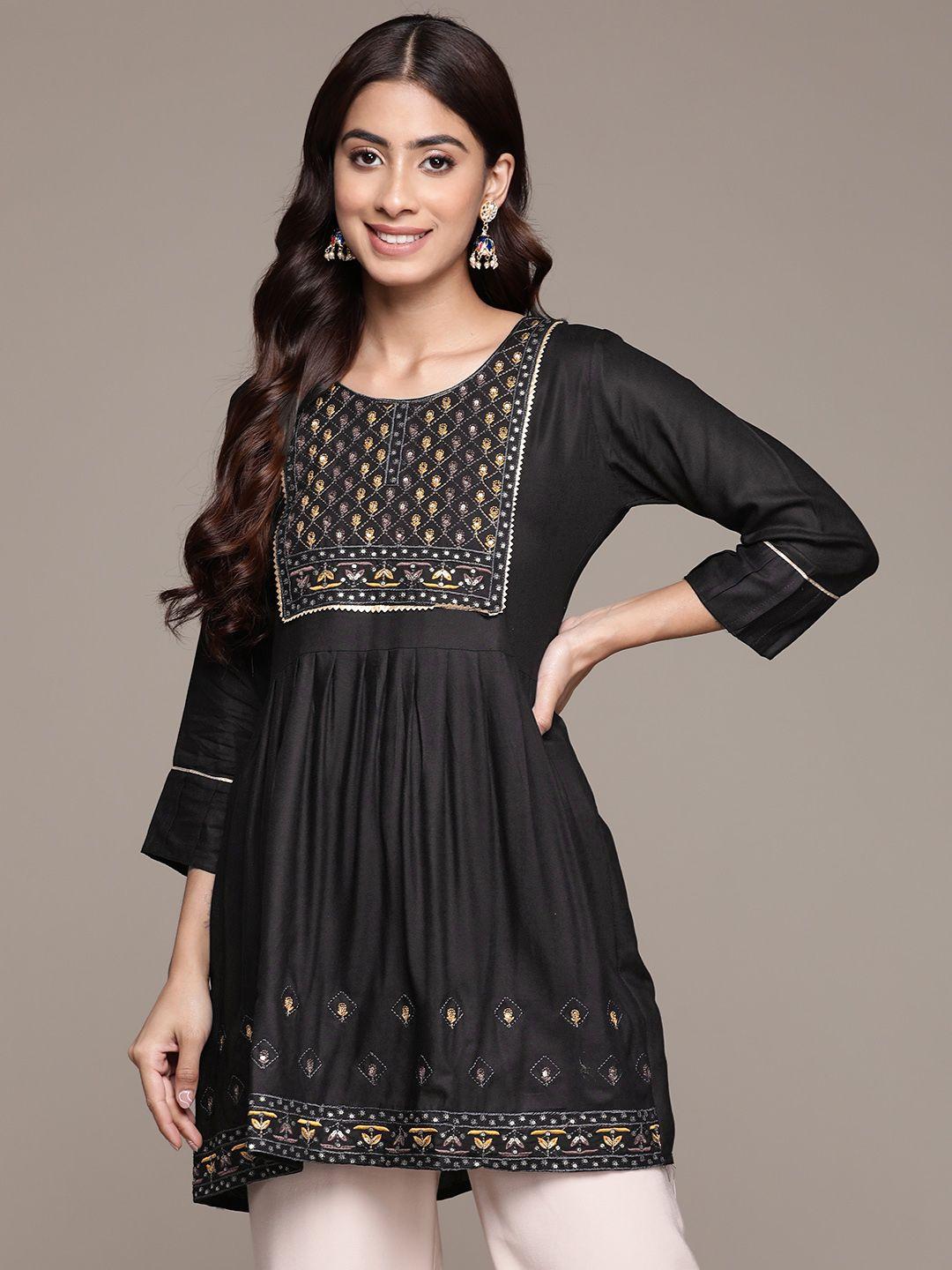 anubhutee ethnic motifs embroidered sequinned pleated kurti