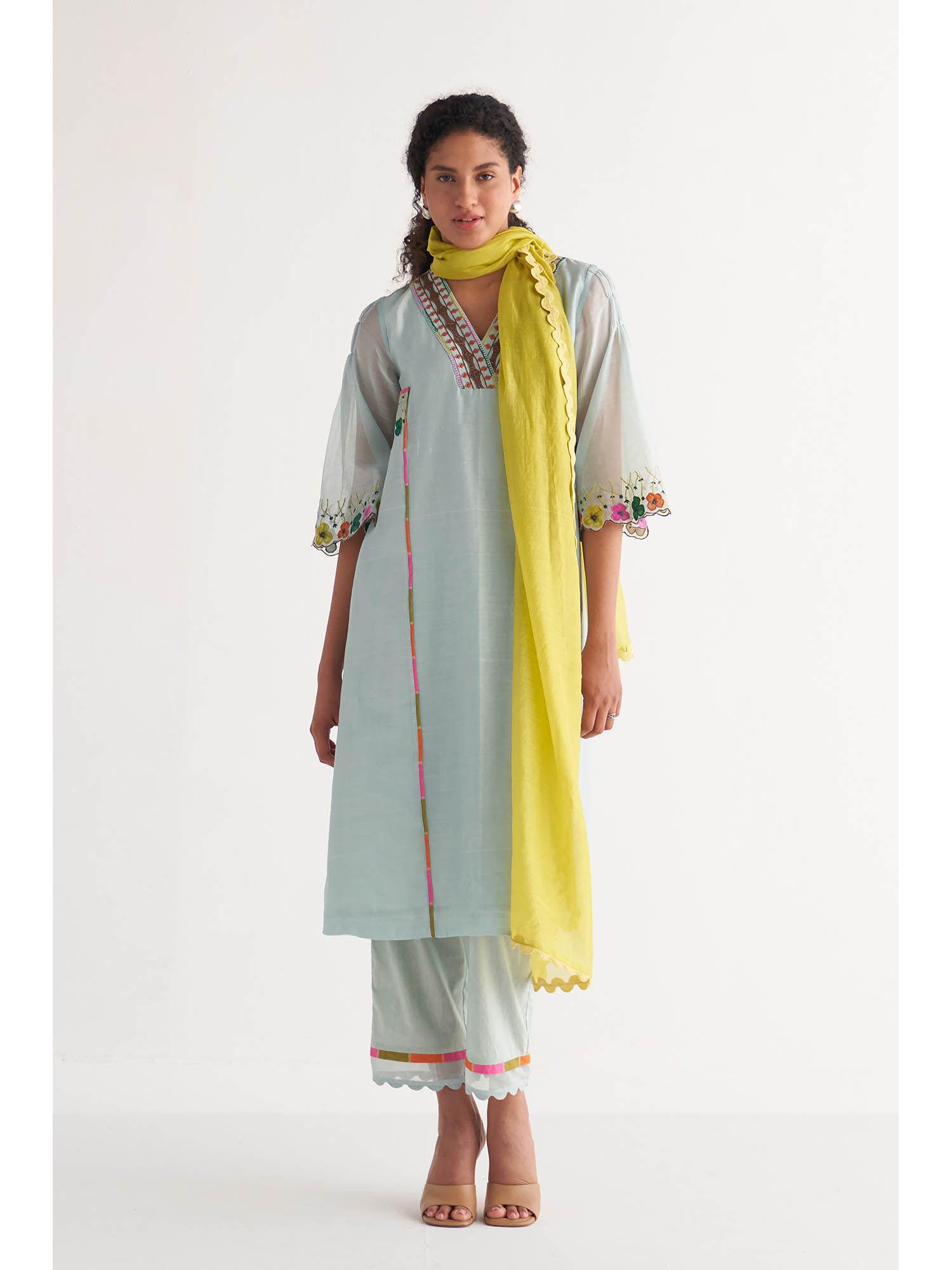 applique streak tape kurta with pants and scalloped dupatta (set of 3)