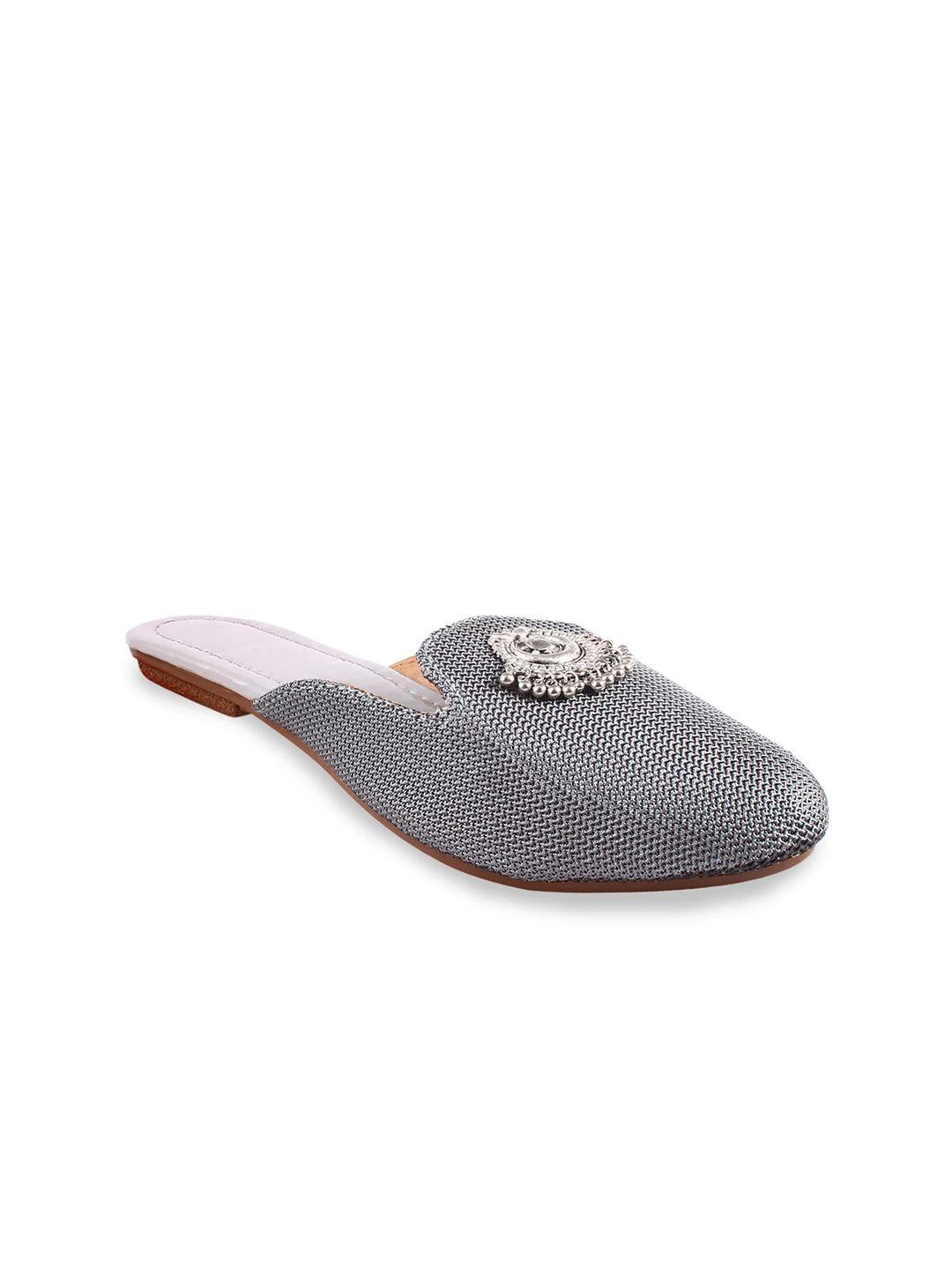 apratim embellished round toe mules