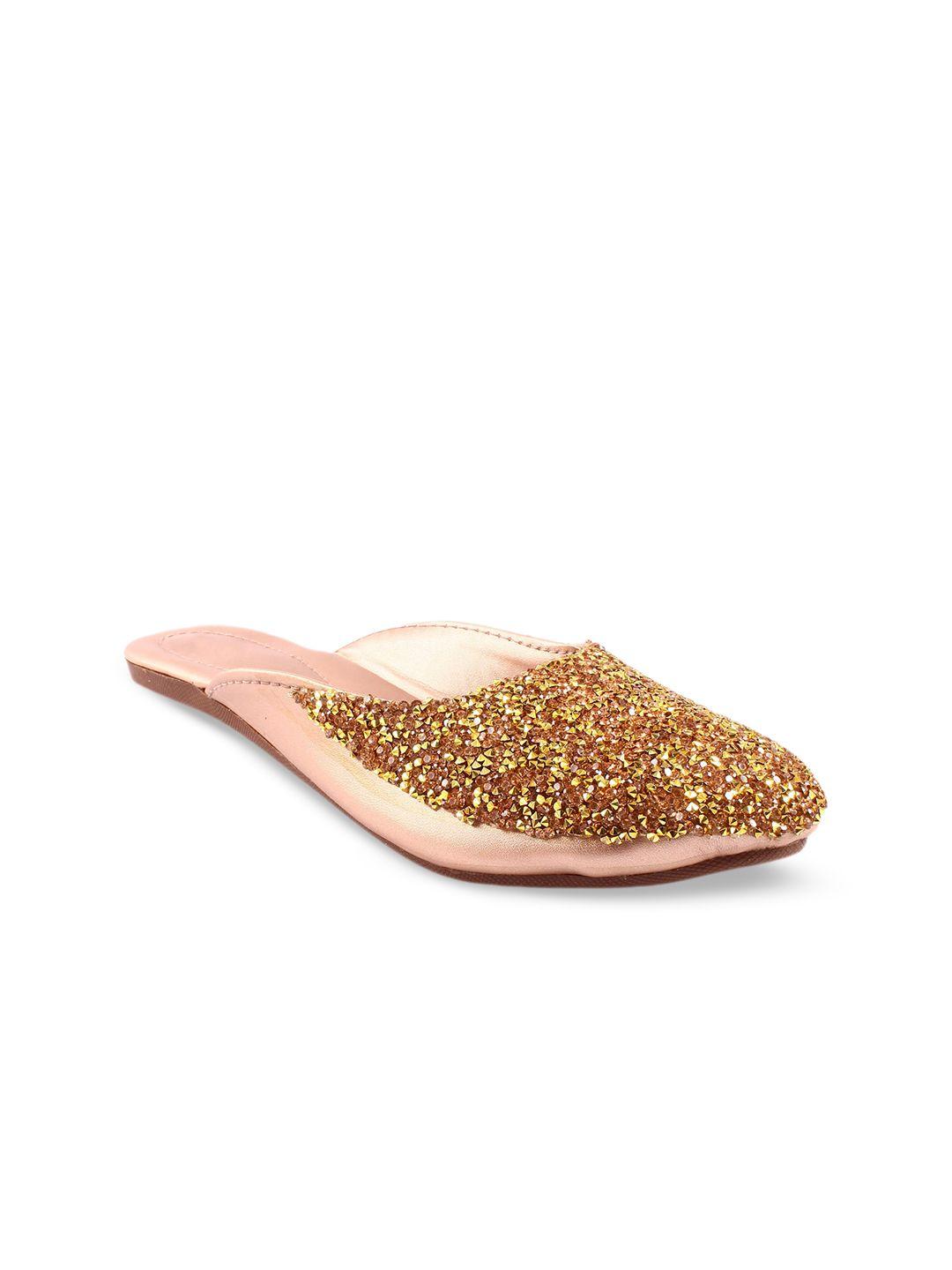 apratim embellished round toe mules