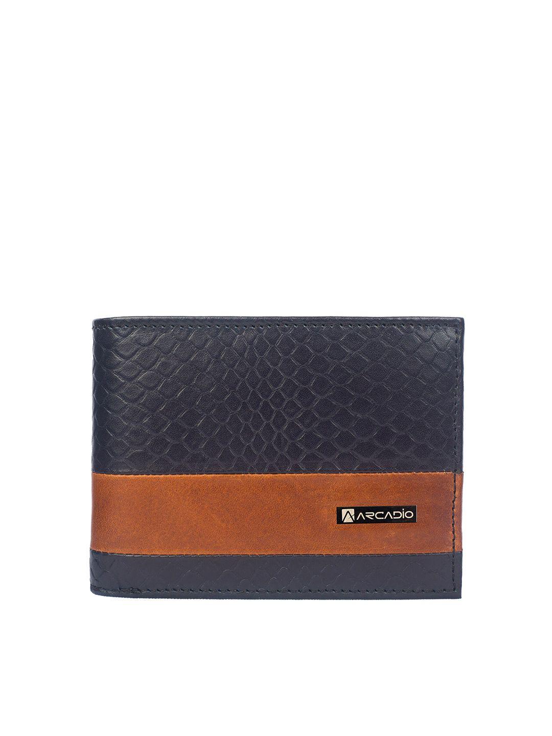 arcadio men navy blue & tan textured leather two fold wallet