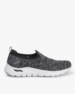 arch fit vista-in spriration slip-on casual shoes